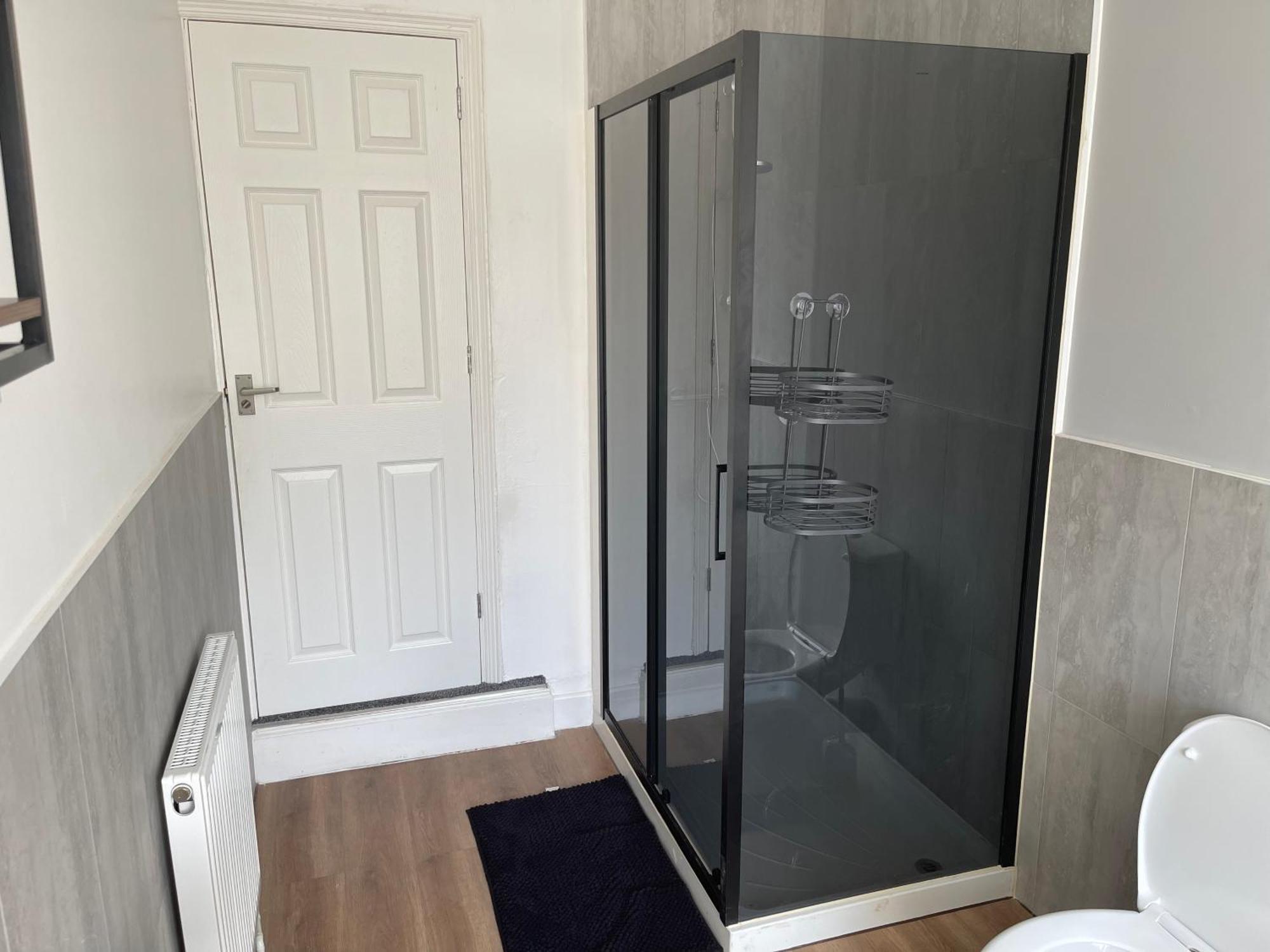 Hometel Digs Morden Comfy Home Can Sleep 11 Leicester Dış mekan fotoğraf