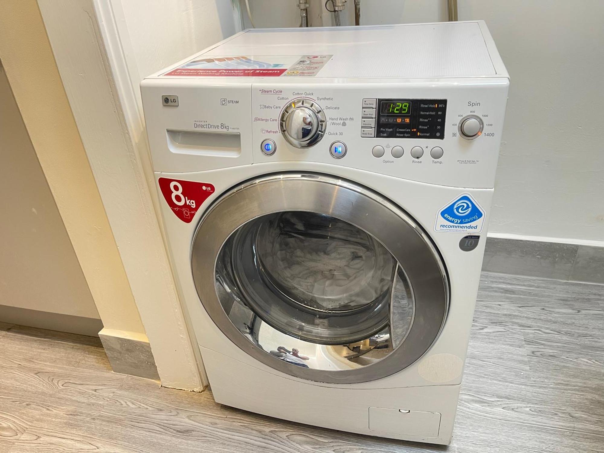 Hometel Digs Morden Comfy Home Can Sleep 11 Leicester Dış mekan fotoğraf